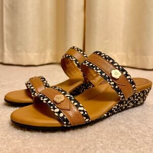 Eric Javits Slip on sandals woven with leather detail size 8.5